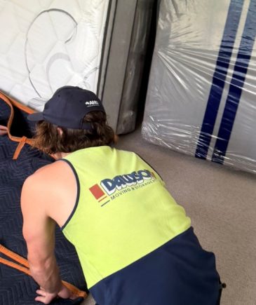 Self-Storage vs Managed Container Storage in Melbourne